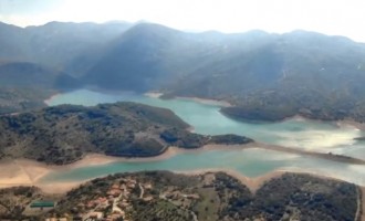 Ένα εκπληκτικό βίντεο που δείχνει την τεχνητή λίμνη του Λάδωνα από ψηλά
