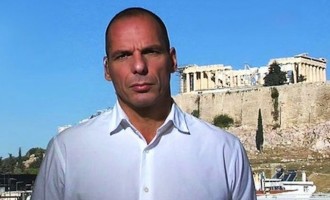 Βαρουφάκης: “Καταδικάζουν την Ελλάδα σε χρεο-δουλοπαροικία μισού αιώνα”