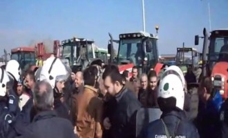 Τα ΜΑΤ “ψέκασαν” χημικά στους αγρότες έξω από την Αλεξανδρούπολη