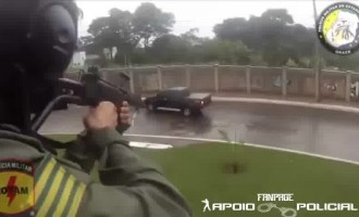Δεν είναι ταινία! Αστυνομικοί πυροβολούν από ελικόπτερο μαφιόζο στη Βραζιλία