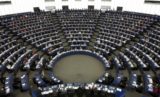Άνοδο της Αριστεράς και των Ευρωσκεπτικιστών καταγράφει δημοσκόπηση για τις Ευρωεκλογές