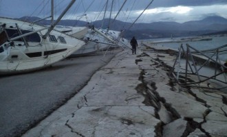 Κεφαλονιά: Οι επαγγελματίες καταγγέλουν τις απευθείας αναθέσεις με αφορμή τον σεισμό