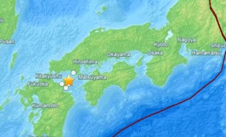 Δεκάδες τραυματίες και χιλιάδες σπίτια χωρίς ρεύμα από σεισμό στην Ιαπωνία