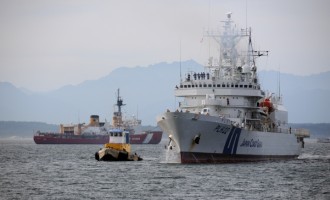 Εννιά αγνοούμενοι μετά από σύγκρουση φορτηγών πλοίων