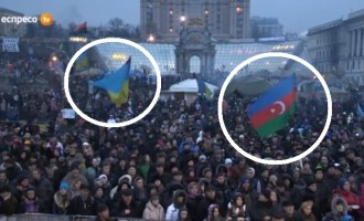 Τάταροι – Τούρκοι και Ουκρανοί στην πλατεία Ανεξαρτησίας στο Κίεβο