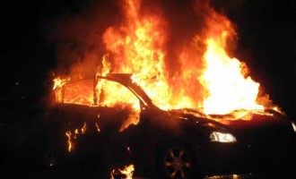 Πυρκαγιά σε όχημα της ρωσικής πρεσβείας στην Ελλάδα