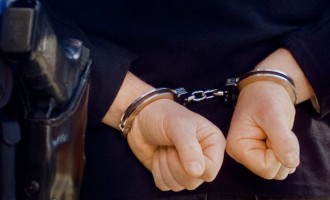 Συνελήφθη εφοριακός για κατάχρηση άνω των 6 εκατ. ευρώ