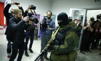 Ένοπλοι (ρωσόφωνοι;) κατέλαβαν αστυνομικό τμήμα στην αν. Ουκρανία