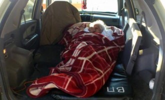 88χρονη μεταφέρθηκε σε πορτμπαγκάζ γιατί δεν υπήρχε ασθενοφόρο