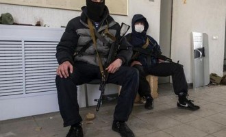“Οι Ρώσοι κρατάνε 60 ομήρους και έχουν βάλει βόμβες παντού”