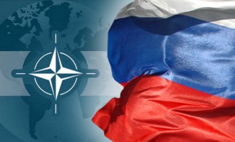 Ο Ράσμουσεν του ΝΑΤΟ κάνει υποδείξεις στη Ρωσία ενώ οι ναζί της Ουκρανίας σκοτώνουν