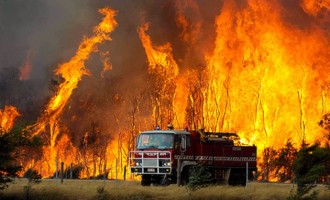 Ούρλιαζε ο αδερφός μου και οι άλλοι πυροσβέστες: “Καίγομαι”