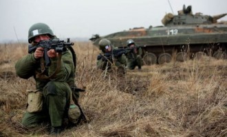 Τα ρωσικά στρατεύματα έτοιμα να εισβάλουν στην Ουκρανία