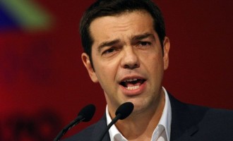 Ο Τσίπρας βάζει το δίλημμα των εκλογών: ΣΥΡΙΖΑ ή μνημόνιο