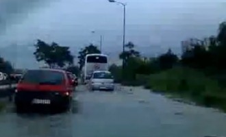Δύο νεκροί από τις πλημμύρες που πλήττουν την Σερβία (βίντεο)