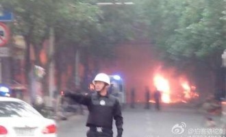 Βομβιστική επίθεση με 31 νεκρούς και 94 τραυματίες στην Κίνα (βίντεο)