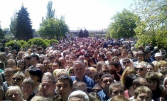 Πανικός σε Κίεβο και Βρυξέλλες από τη συμμετοχή στο δημοψήφισμα