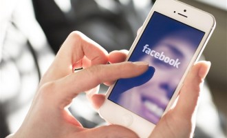 Θες να φλερτάρεις στο facebook; Αρκεί να ρωτήσεις!