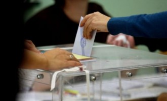 Οι πολίτες τους «έφτυσαν» – Στο 44,6% η συμμετοχή στις αυτοδιοικητικές εκλογές