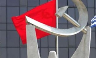 ΚΚΕ: Μνημείο αυταρχισμού η κυβερνητική απαγόρευση «καθ’ άπασαν την επικράτειαν»