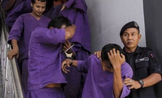 Φρίκη στην Μαλαισία:  38 άνδρες βίαζαν επί ώρες 2 ανήλικα κορίτσια