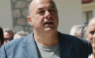 Αχ. Μπέος: Δηλώνει «φτωχός» για να μην πληρώσει αποζημίωση σε δημοσιογράφο