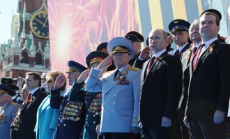 Βλ. Πούτιν: “Χαιρετίζω την ισχύ του πατριωτισμού!”