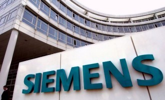 Χριστοφοράκος, Τσουκάτος και ακόμη 62 στο εδώλιο για τη Siemens