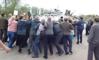 Έχουμε ΠΟΛΕΜΟ στην Ουκρανία! Οι Ρώσοι έριξαν δύο ελικόπτερα