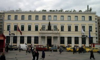 Δήμος Αθηναίων: Δεν θα εφαρμόσει το νόμο για την αξιολόγηση των υπαλλήλων