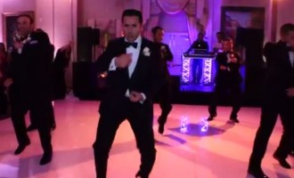 Ο γαμπρός τρέλανε την νύφη με τον χορό – έκπληξη (βίντεο)
