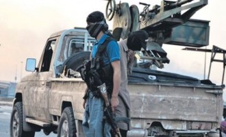 Τζιχαντιστές ISIS: Μάχες για διυλιστήριο στο βόρειο Ιράκ και νέα απαγωγή Τούρκων