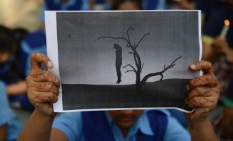 Ινδία: Κρέμασαν 19χρονη μετά από ομαδικό βιασμό