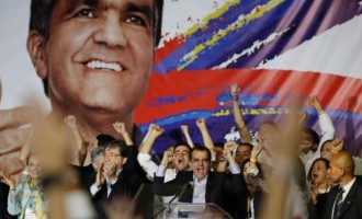 Ο Χουάν Μανουέλ Σάντος νικητής των εκλογών στην Κολομβία