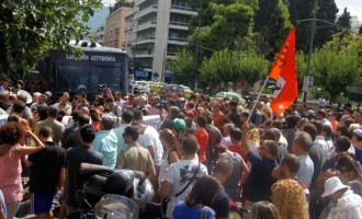 Συγκέντρωση διαμαρτυρίας των εργαζομένων στο Καζίνο Λουτρακίου