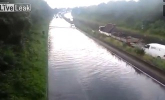 Έκπληξη: Πλημμυρίζουν και στην Γερμανία οι εθνικές οδοί (βίντεο)