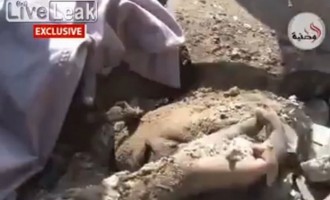 Εικόνες ΣΟΚ: Νεκρά παιδιά από τους βομβαρδισμούς του Ισραήλ (βίντεο)