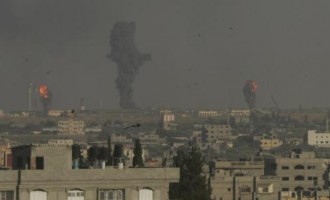 Ισραηλινά μαχητικά “σάρωσαν” τη Λωρίδα της Γάζας