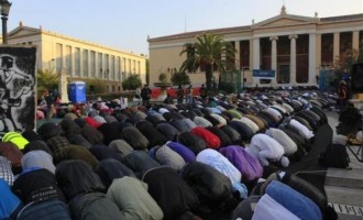 Ανοίγουν τζαμιά σε Αθήνα και Θήβα για τους μουσουλμάνους μετανάστες