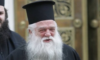 Αμβρόσιος: «Αγανακτώ με τις τιμές των μοναχών προς τον άθεο Τσίπρα»