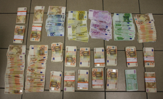 Θεσσαλονίκη: Έκλεψε από τον άντρα της… 220.000 ευρώ