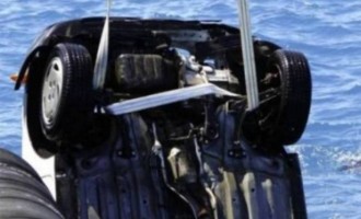 Σκόπελος: Αυτοκίνητο με 2 επιβάτες βρέθηκε στη θάλασσα