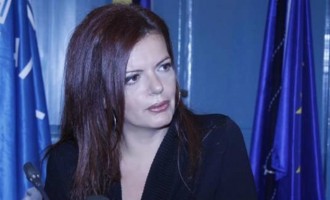 Μαρία Γιαννακάκη: Η ΝΔ κλείνει το μάτι στο ακροδεξιό ακροατήριο