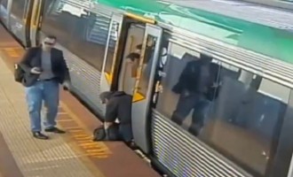 Αυστραλία: Επιβάτης σφήνωσε στο Μετρό του Περθ (βίντεο)