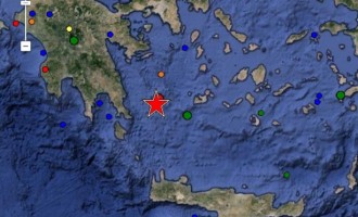 Ισχυρός σεισμός 5,7 Ρίχτερ ταρακούνησε και την Αθήνα