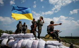 Οι Ουκρανοί λένε ότι βομβάρδισαν τον ρωσικό στρατό