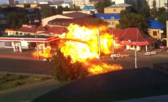Ρωσία: Βενζινάδικο τυλίγεται στις φλόγες (βίντεο)