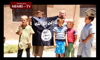 ΒΙΝΤΕΟ ΣΟΚ: Ξανθά μικρά παιδιά από τη Βοσνία στο Ισλαμικό Κράτος