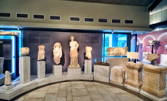 Υποκριτές! Πανηγυρίζουν στην Αμφίπολη – Κλείνουν Μουσείο στη Νικόπολη!