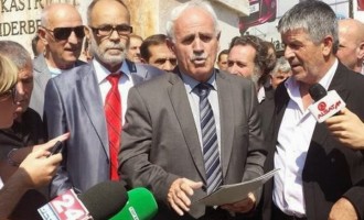 Οι Αλβανοί στα Σκόπια ζητούν δημοψήφισμα